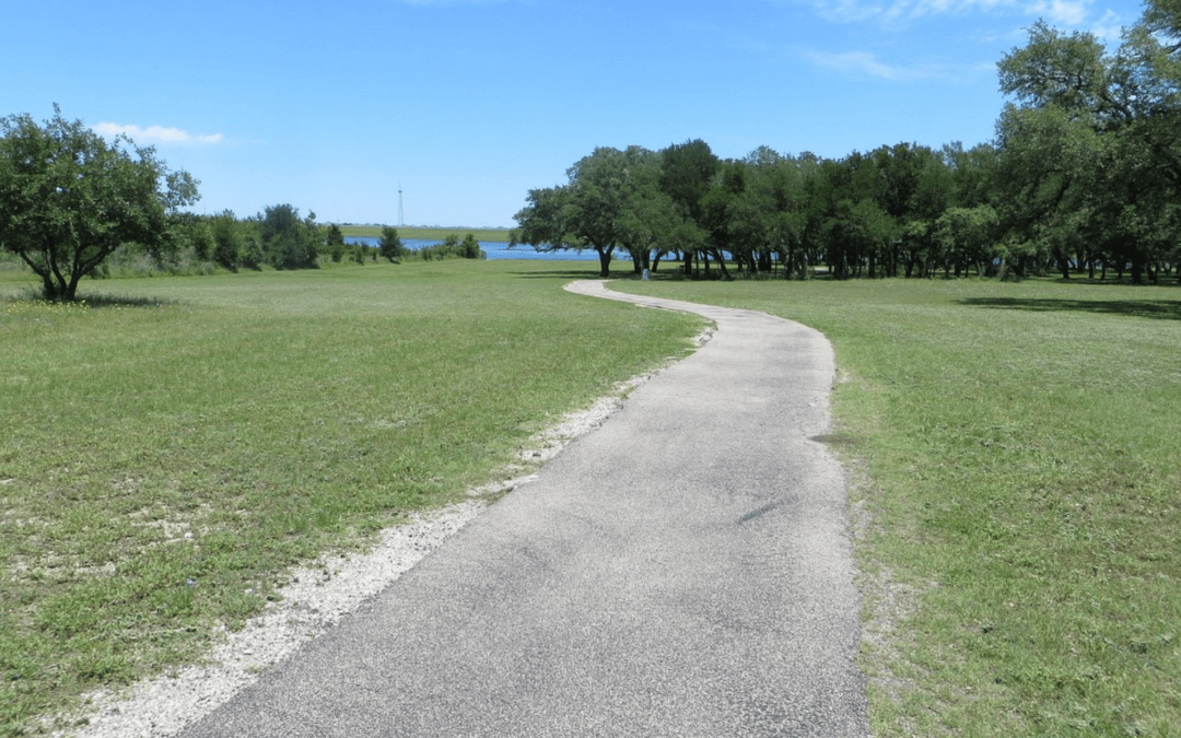 Exploring the Natural Beauty of Devine Lake Park in Leander, Texas